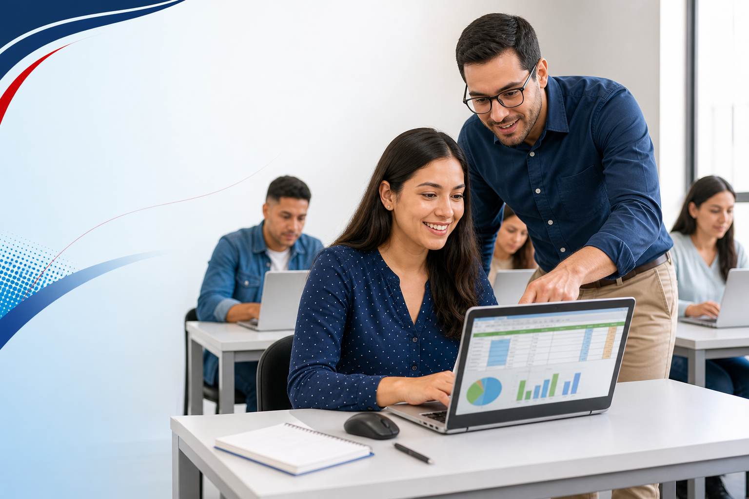 Clase de ofimática con computador portátil