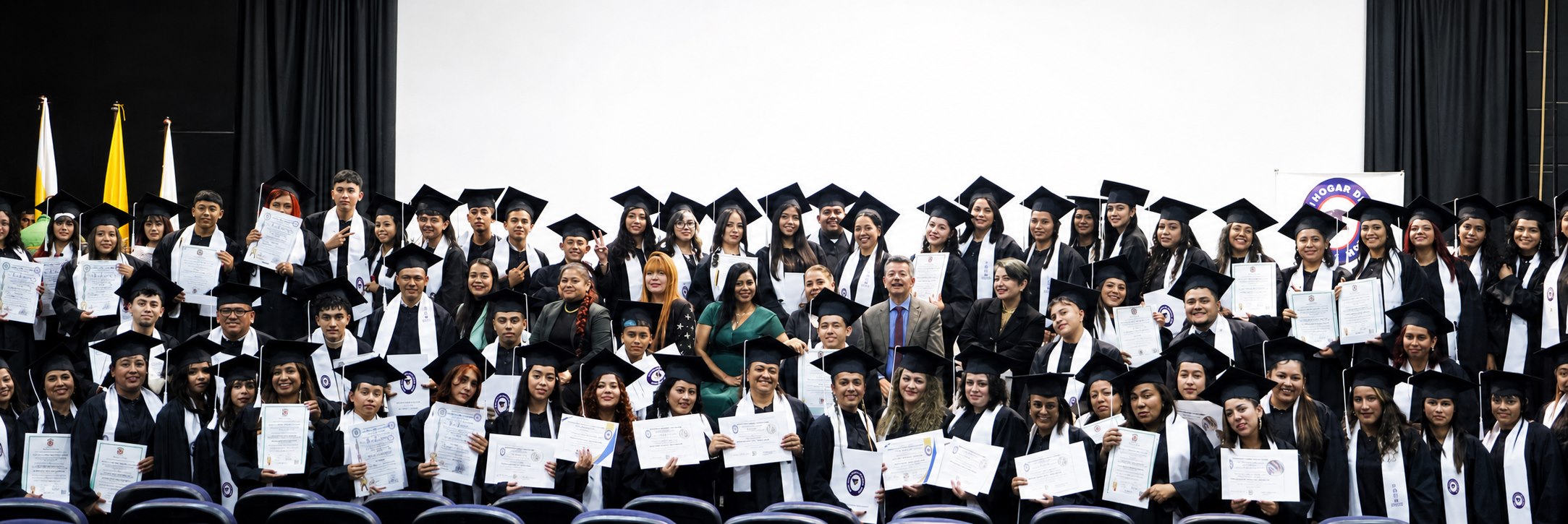 Ceremonia de graduación HDEA
